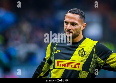 Mailand, Italien. 10 Dez, 2019. Danilo d'Ambrosio (FC Internazionale) während des Turniers rund - Inter vs Barcelona, Fussball Champions League Männer Meisterschaft in Mailand, Italien, 10. Dezember 2019 - LPS/Fabrizio Carabelli Credit: Fabrizio Carabelli/LPS/ZUMA Draht/Alamy leben Nachrichten Stockfoto