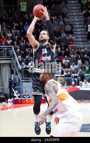 Bologna, Italien. 11 Dez, 2019. Kyle weems (Virtus Bologna) während segafredo Segafredo Virtus Bologna vs Promitheas Patras, Basketball EuroCup Meisterschaft in Bologna, Italien, 11. Dezember 2019 Quelle: Unabhängige Fotoagentur/Alamy leben Nachrichten Stockfoto