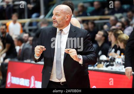 Bologna, Italien. 11 Dez, 2019. aleksandar Djordjevic, Trainer virtus segafredo Segafredo bolognaduring Virtus Bologna vs Promitheas Patras, Basketball EuroCup Meisterschaft in Bologna, Italien, 11. Dezember 2019 - LPS/Michele Nucci Credit: Michele Nucci/LPS/ZUMA Draht/Alamy leben Nachrichten Stockfoto