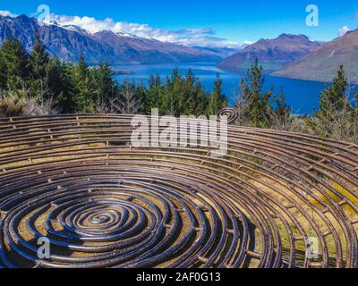 Blick auf die Remarkables und den Lake Wakatipu in Queenstown, Südinsel, Neuseeland Stockfoto