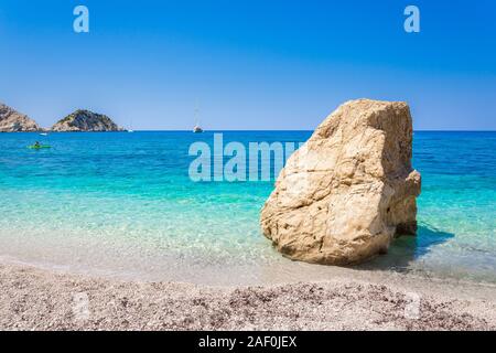 Berühmte Petanoi Strand in Kefalonia, Griechenland. Stockfoto