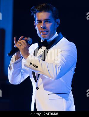 Männliche harmony Gruppe der Obertöne in Konzert in der Royal Concert Hall, Glasgow, Vereinigtes Königreich 11. Dezember 2019 live Stockfoto