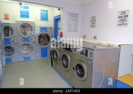 Die Waschküche, Waschsalon Eastover, Bridgwater, Somerset, South West England, UK, TA6 Stockfoto