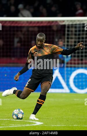 Mouctar Diakhaby während der Champions League match Ajax-Valencia CF am Dezember, 10 2019 in Amsterdam, Niederlande. (Foto von SCS/Sander Chamid Stockfoto