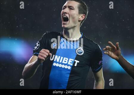 Brügge, Belgien. 11 Dez, 2019. Hans Vanaken der Club Brugge feiert sein Ziel während einer Gruppe ein Spiel der UEFA Champions League 2019-2020 zwischen Club Brugge und Real Madrid in Brügge, Belgien, Dez. 11, 2019. Credit: Zheng Huansong/Xinhua/Alamy leben Nachrichten Stockfoto