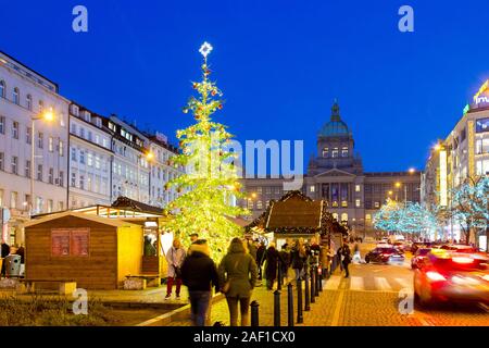 Umfang trh, Vaclavske namesti, Stare Město, Praha, Ceska Republika/Weihnachtsmarkt, Wenzelsplatz, Altstadt, Prag, Tschechische Republik Stockfoto