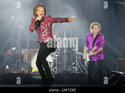 East Rutherford, United States. 12 Dez, 2019. Die Rolling Stones Mick Jagger und Keith Richards führen an MetLife Stadium in East Rutherford, New Jersey, am Donnerstag, den 1. August 2019. Foto von Dave Allocca/UPI Quelle: UPI/Alamy leben Nachrichten Stockfoto