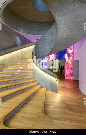 "JC Galerie für zeitgenössische Kunst 'Innenraum bei 'Tai Kwun Zentrum für Geschichte und Kunst", Central Hong Kong. Stockfoto