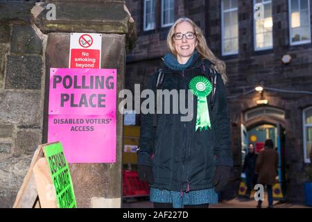 Edinburgh, Vereinigtes Königreich. 12. Dezember 2019 dargestellt: Lorna Slater, Co-Convenor der schottischen Grünen stimmen in Edinburgh. Credit: Rich Dyson/Alamy leben Nachrichten Stockfoto