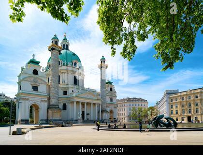 Karlskirche am Karlsplatz in Wien, Österreich Stockfoto