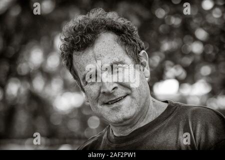 Südafrikanische Musiker und Sänger Johnny Clegg, Symbol des Anti-Apartheid-Kampfes den Spitznamen der Weiße Zulu, starb am Dienstag, 16. Juli 2019, der Cance Stockfoto