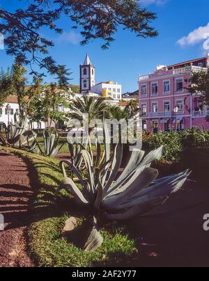 Die bunten kolonialen Gebäuden auf der Insel Faial und die Inseln Stadt Horta auf den Azoren Inseln Stil Stockfoto