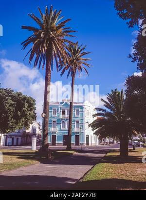 Die bunten kolonialen Gebäuden auf der Insel Faial und die Inseln Stadt Horta auf den Azoren Inseln Stil Stockfoto