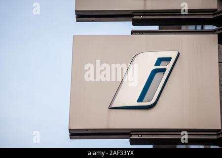 Wien, ÖSTERREICH - NOVEMBER 6, 2019: BMW ich Logo auf ihren wichtigsten Händler store in Wien. BMW i ist eine deutsche Marke BMW die Produktion und den Verkauf von Elek. Stockfoto