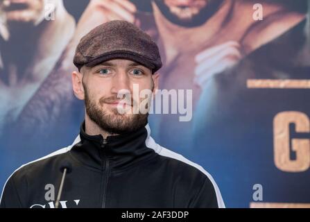 Brentwood Essex UK, 12. Dez. 2019 Boxen: MTK Pressekonferenz vor dem GoldenContract Licht - heavyweight Viertelfinale am Brentwood, Essex am Samstag. Wie acht der besten Licht - heavyweight Stars aus der ganzen Welt an der Brentwood Center konkurrieren, live auf Sky Sports in Verbindung mit matchroom Boxen und auf ESPN + Credit Bild: Stephen Ward, Rang 83 in der Welt Ian DavidsonAlamy leben Nachrichten Stockfoto