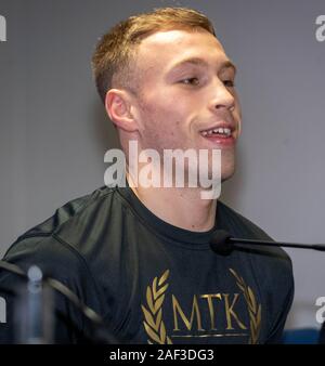 Brentwood Essex UK, 12. Dez. 2019 Boxen: MTK Pressekonferenz vor dem GoldenContract Licht - heavyweight Viertelfinale am Brentwood, Essex am Samstag. Wie acht der besten Licht - heavyweight Stars aus der ganzen Welt an der Brentwood Center konkurrieren, live auf Sky Sports in Verbindung mit matchroom Boxen und auf ESPN + abgebildeten Liam Conroy, der für die British Boxing Board of Control nominiert wurde Kampf des Jahres 2019 Credit Ian DavidsonAlamy leben Nachrichten Stockfoto