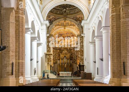 Innenraum der Kathedrale San Gerlando, Agrigent, Sizilien, Italien, Europa | Kathedrale von Saint Gerland von Agrigento, Sizilien, Italien, Europa Stockfoto