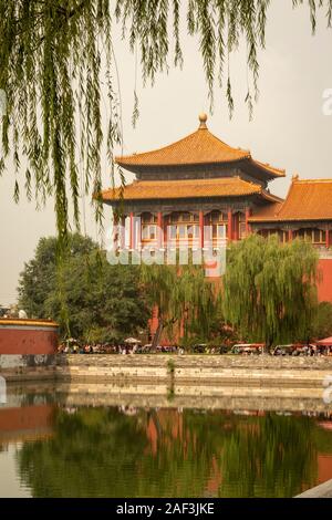 südost Eckturm und Graben des Verbotenen Stadtpalastes, Peking, China Stockfoto