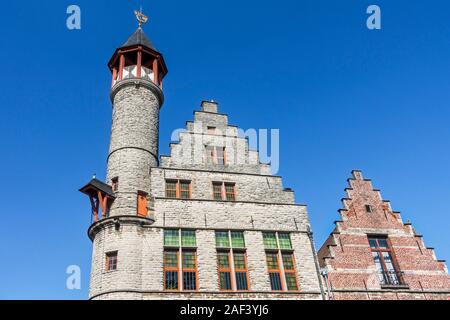 Toreken/kleinen Turm aus dem 15. Jahrhundert Guild House/guildhall auf dem Vrijdagmarkt/Freitag Markt in der Stadt Gent/Gent, Flandern, Belgien Stockfoto