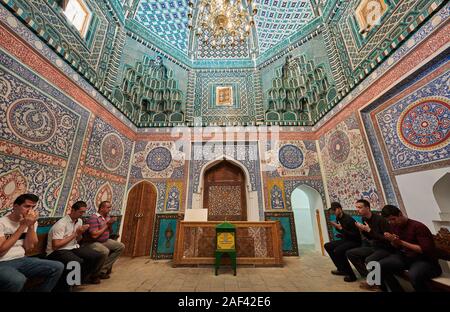 Schrein-Komplex von Qutham b. Abbas, Kusam Ibn Abbas Moschee, nekropole Schah-i-Wonders, Samarkand, Usbekistan, in Zentralasien Stockfoto