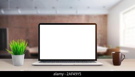 Laptop mockup auf Büro Schreibtisch. Moderner, flacher Laptop mit in Weiß, mit einem leeren Bildschirm für App oder Web site Förderung isoliert Stockfoto