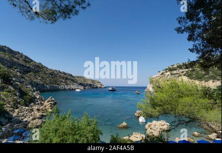 Anthony-Quinn-Bucht ist heute der gebräuchliche Name für sterben Vagies-Bucht an der Ostküste der griechischen Insel Rhodos. Stockfoto