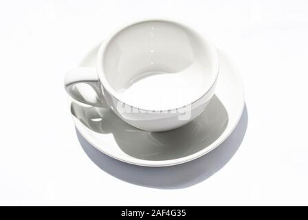 Kaffeetasse isoliert auf weißem Hintergrund Stockfoto