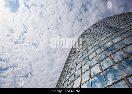 Das Glas Fenster und Fassade der Platinum Office Block in der schoneberg Bereich Berlin, Deutschland Stockfoto