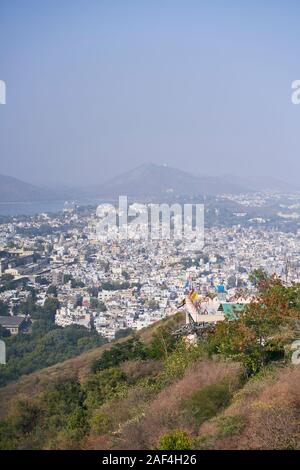 Udaipur Stadtbild von Lake Pichola Seilbahn Stockfoto