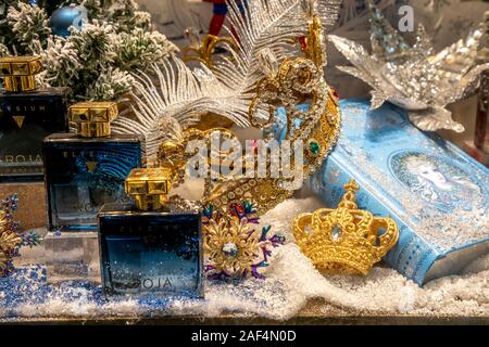 Weihnachten Burlington Arcade, am Piccadilly, luxuriöse Geschäfte, London, Großbritannien eingerichtet, Stockfoto