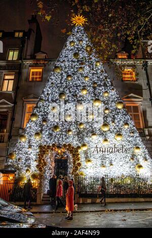 Annabel, Berkeley Square, privaten Club, Restaurant, Bar, aufwändige Weihnachtsdekoration auf der Fassade, London, Großbritannien, Stockfoto