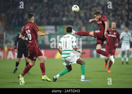 CLUJ-NAPOCA, Rumänien - Dezember 12: Die UEFA Europa League Gruppe E Übereinstimmung zwischen CFR Cluj und Celtic FC am Dr.-Constantin-Radulescu-Stadion am Dezember 12, 2019 in Cluj-Napoca, Rumänien. (Foto von MB Media) Stockfoto