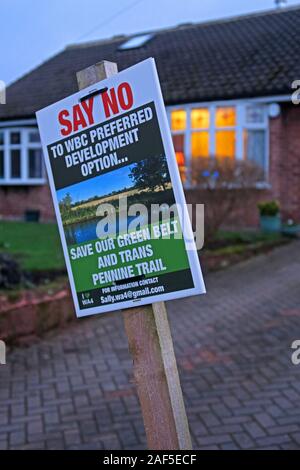 Sagen Sie Nein, zur bevorzugten Entwicklungsoption von WBC, sparen Sie unseren Green Belt und Trans Pennine Trail, Weaste Lane, Thelwall, Warrington, Cheshire, England, Großbritannien Stockfoto