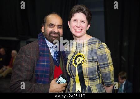 Glasgow, UK. 13 Dez, 2019. Im Bild: Alison Thewliss MP - Scottish National Party (SNP). MP für Glasgow Central. Szenen aus der Auszählung der Stimmen bei den Schottischen Ausstellungs- und Konferenzzentrum (SECC). Die Polen haben jetzt geschlossen um 22 Uhr an und die Auszählung der Stimmen ist jetzt unterwegs für den britischen Parlamentarischen Wahlen 2019. Dies ist das erste Mal in fast 100 Jahren, dass eine allgemeine Wahl im Dezember stattgefunden hat. Credit: Colin Fisher/Alamy leben Nachrichten Stockfoto