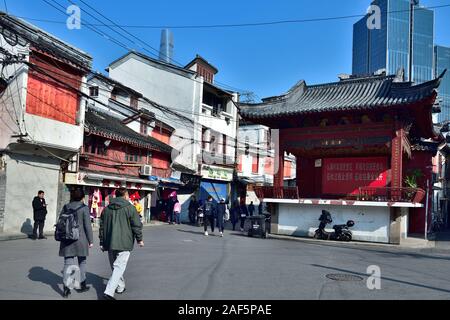 Straße in der Altstadt von Shanghai. Stockfoto