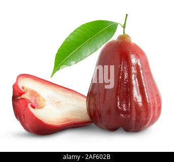 Rose Äpfel oder chomphu auf Weiß mit Freistellungspfad isoliert Stockfoto