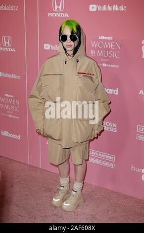 Los Angeles, Kalifornien, USA. 12 Dez, 2019. Los Angeles, Kalifornien, USA. 12 Dez, 2019. Billie Eilish kommt an der 2019 Billboard Frauen In der Musik im Hollywood Palladium am Dezember 12, 2019 in Los Angeles, Kalifornien. Foto: Absturz/imageSPACE/MediaPunch Credit: MediaPunch Inc/Alamy leben Nachrichten Stockfoto