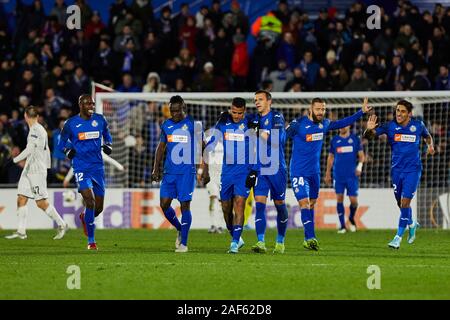 Madrid, Spanien. 12 Dez, 2019. Die Spieler des FC Getafe ein Ziel Feiern während der UEFA Europa League zwischen Getafe CF und FC Krasnodar bei Coliseum Alfonso Perez in Madrid (Endstand; Getafe CF 3:0 FC Krasnodar) Credit: SOPA Images Limited/Alamy leben Nachrichten Stockfoto