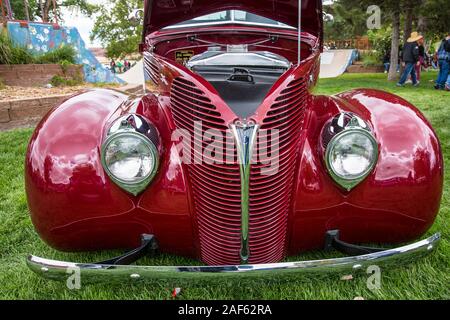 Ein restauriertes und modifizierte 1938 Ford Coupe in der Moabiter April Aktion Auto Show in Moab, Utah. Stockfoto