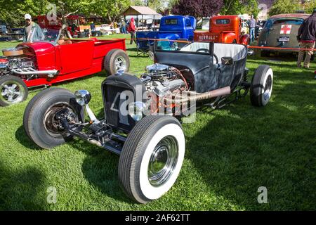 Ein Eimer-T Ratte Stange, auf einem 1920er Ford Modell T Körper aufgebaut und stark modifiziert und angepasst. April Aktion Moab Auto Show in Moab, Utah. Ratte Stangen sind ge Stockfoto