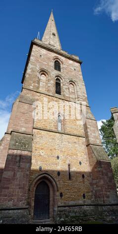 St Michaels & Allerheiligen Turm & Spire steht getrennt von der Kirche Ledbury, Herefordshire Stockfoto