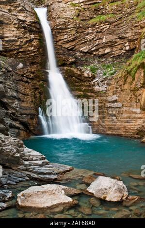 La Lance Wasserfall, einer aufgeführten natürlichen Standort in der Nähe von Seyne-les-Alpes, Alpes-de-Haute-Provence (04), Provence-Alpes-Cote d'Azur, Frankreich. Stockfoto