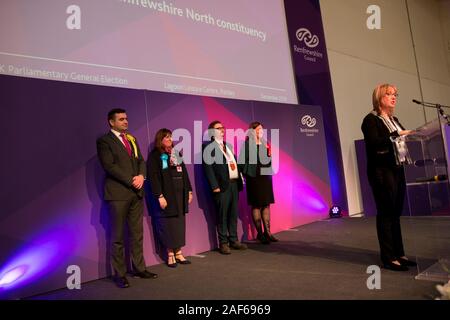 Britischen allgemeinen Wahl 2019 Mhairi Schwarz & Gavin Newlands SNP. Die Wahlbeteiligung betrug. Stockfoto