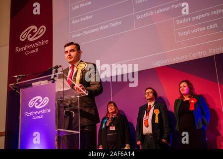 Britischen allgemeinen Wahl 2019 Mhairi Schwarz & Gavin Newlands SNP. Die Wahlbeteiligung betrug. Stockfoto