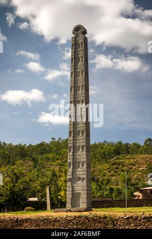 Äthiopien, Tigray, Axum (Aksum), Stelen Park, 25 m hohen Römischen Stele, die von Italien gestohlen während der kolonialen Besetzung im Jahr 2005 zurück Stockfoto