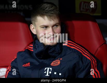 München, Deutschland. 11 Dez, 2019. firo: 11.12.2019, Fussball, Champions League, Saison 2019/2020, 6. Gruppenspiel FC Bayern München - Tottenham Hotspur 3:1, Lars Lukas kann, FC Bayern München, FCB, FC Bayern, Bayern, München, München, Porträt, auf der Bank, | Verwendung der weltweiten Kredit: dpa/Alamy leben Nachrichten Stockfoto