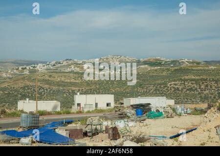 Anzeigen von Nablus aus dem kdumim Israelische Siedlung im Westjordanland, Israel/Palästina Stockfoto