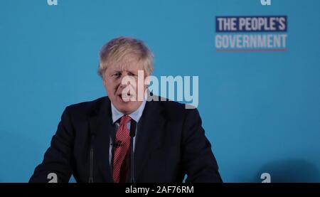 London, Großbritannien. 13 Dez, 2019. Der britische Premierminister Boris Johnson liefert ein Sieg rede Anfang am Freitag, 13. Dezember 2019. Herr Johnson's Regierung hat die größte Mehrheit in der allgemeinen Wahl seit den 80er Jahren die Regierung zu erhalten Brexit bis zum 31. Januar 2020 übergeben, damit gesichert. Foto von Hugo Philpott/UPI Quelle: UPI/Alamy leben Nachrichten Stockfoto