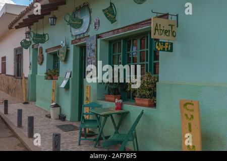 Street, Gemeinschaft von Samaipata, der Heimat der Unesco Weltkulturerbe El Fuerte, Department Santa Cruz, Bolivien, Lateinamerika Stockfoto