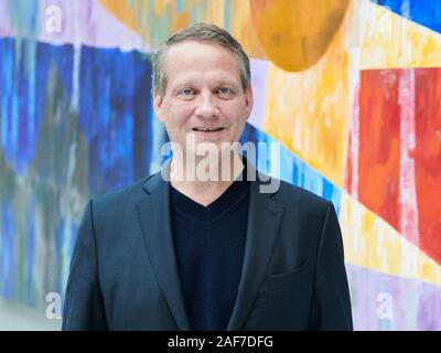 Berlin, Deutschland. 13 Dez, 2019. DIHK-Präsident Schweitzer steht im Haus der Deutschen Wirtschaft. Quelle: Annette Riedl/dpa/Alamy leben Nachrichten Stockfoto